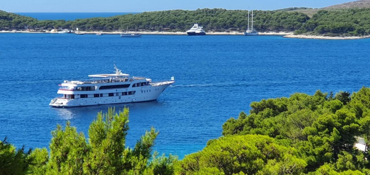 Apartments Villa Dinka Hvar Town Eksteriør billede
