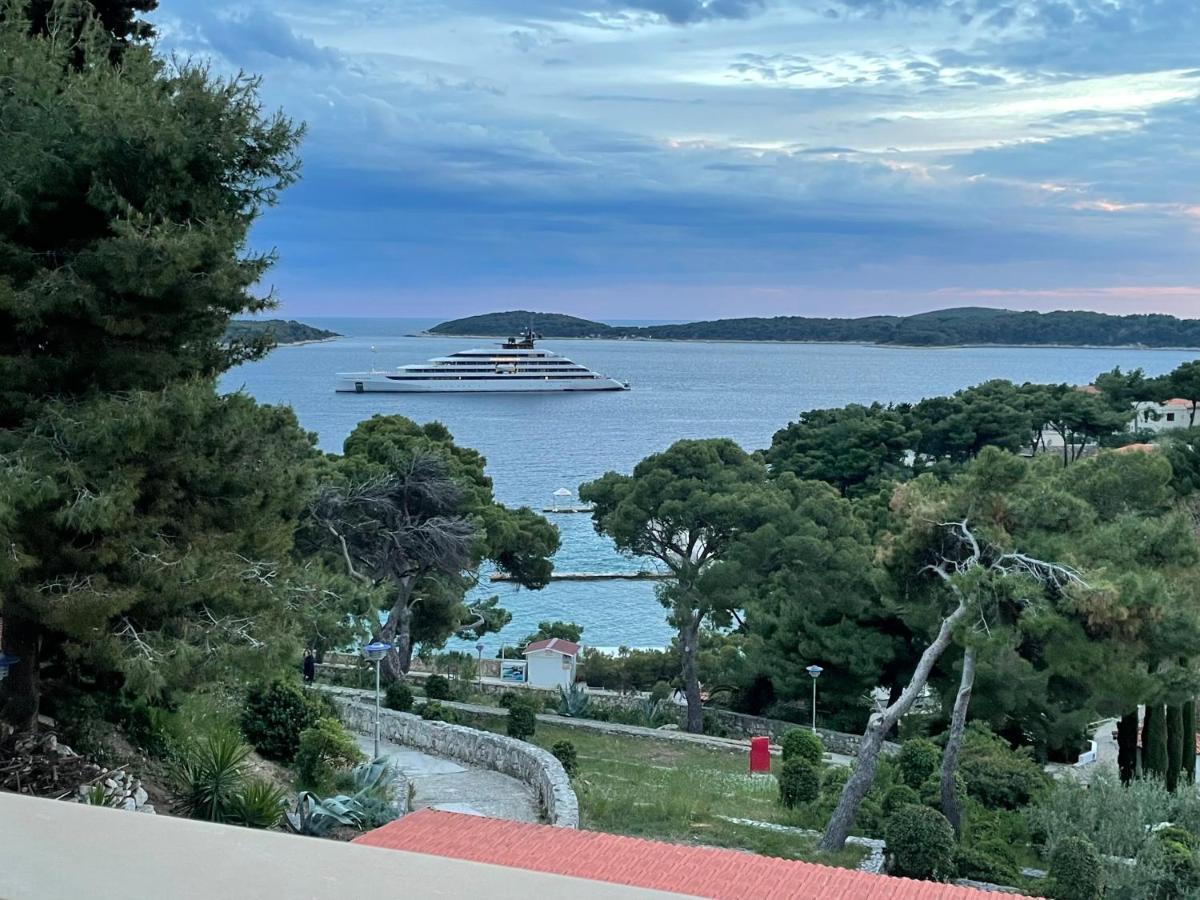 Apartments Villa Dinka Hvar Town Eksteriør billede