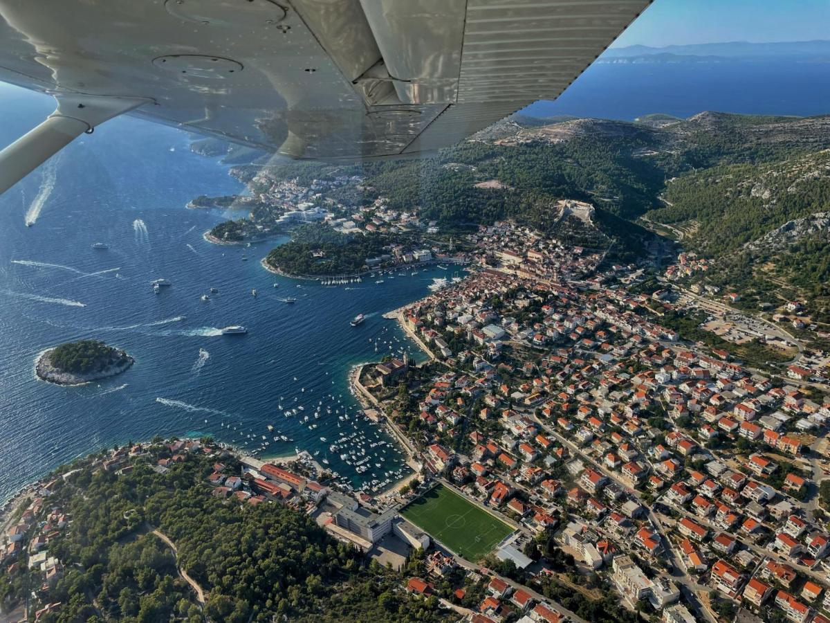 Apartments Villa Dinka Hvar Town Eksteriør billede