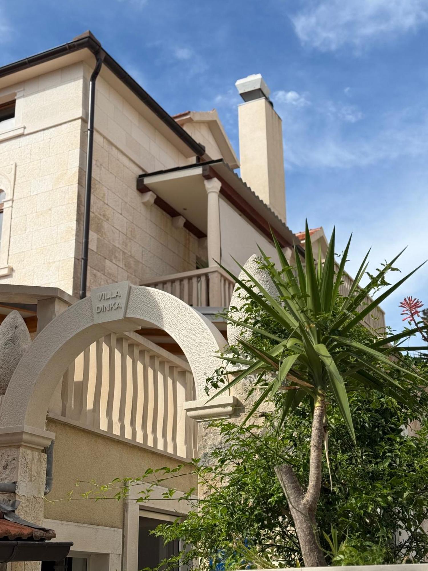 Apartments Villa Dinka Hvar Town Eksteriør billede