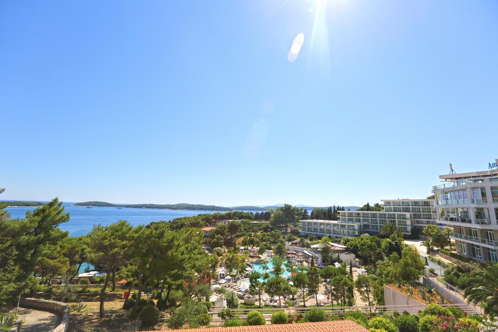 Apartments Villa Dinka Hvar Town Eksteriør billede