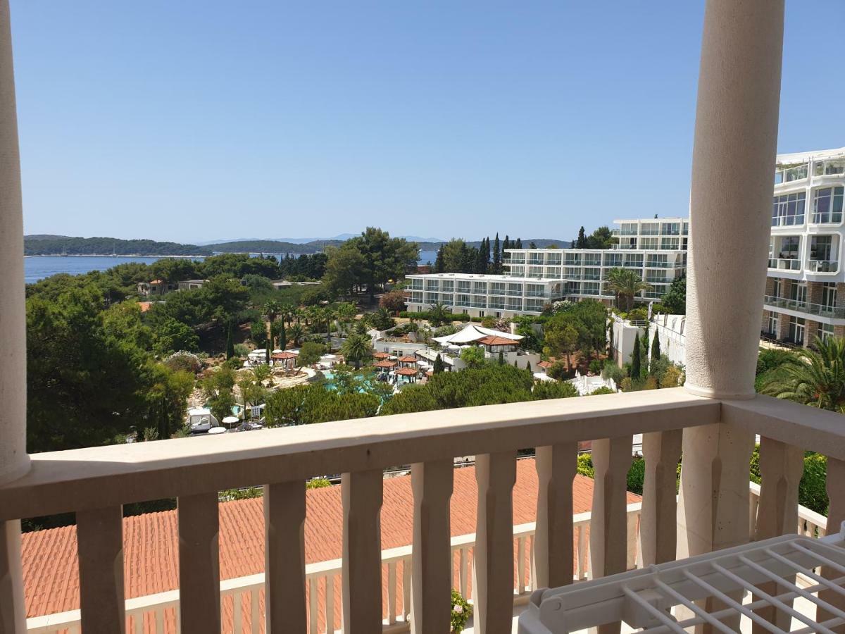 Apartments Villa Dinka Hvar Town Eksteriør billede